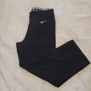 Nike Cropped Workout Pants